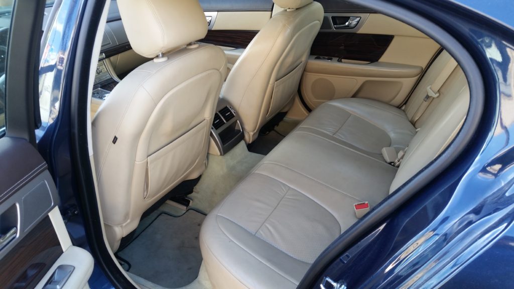 2010 Jaguar XF interior back